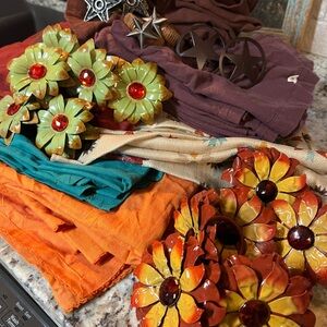 Colorful napkins and napkin rings